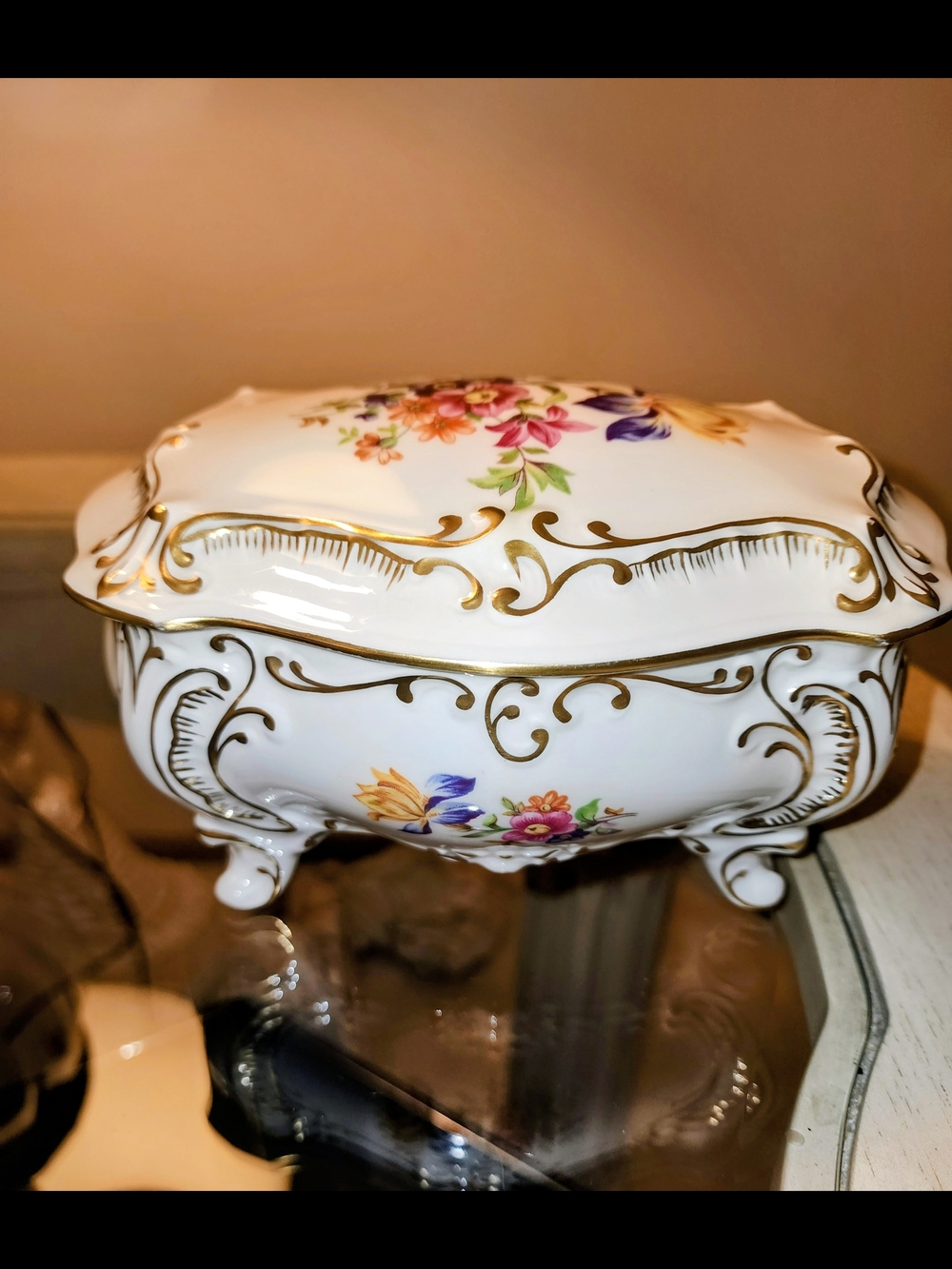 J L MENAU PORCELAIN TRINKET BOX